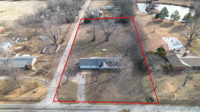 10741 S 4220 Road, Chelsea, OK 74016