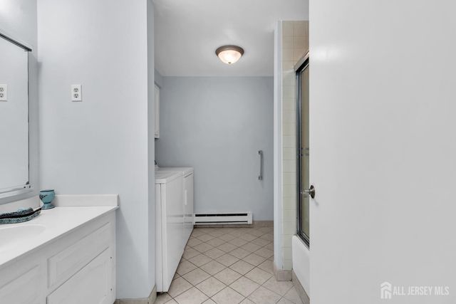 452-A Roxbury Lane, Monroe, NJ 08831