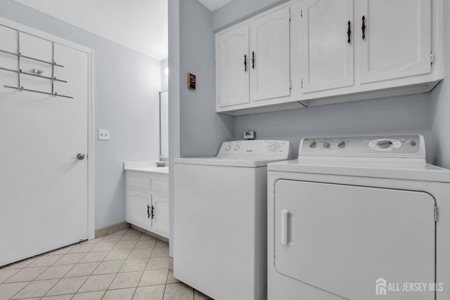 452-A Roxbury Lane, Monroe, NJ 08831