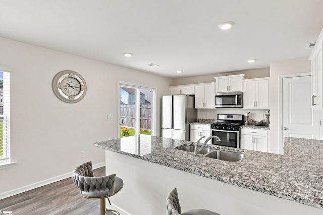 105 Rustic Ridge Drive, Easley, SC 29640