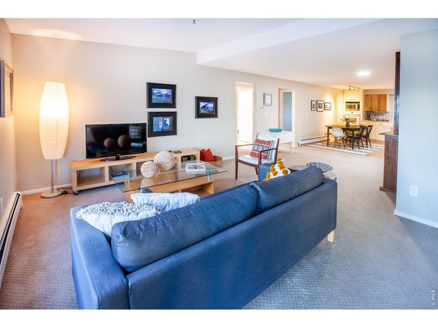 6152 Hygiene Rd, Longmont, CO 80503