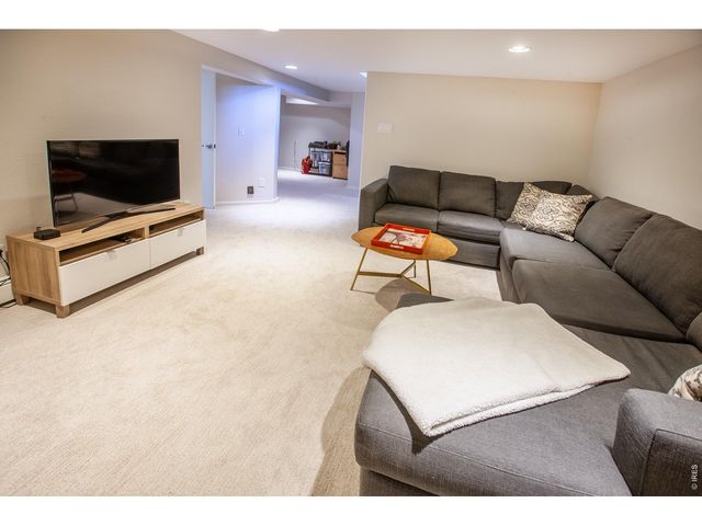 6152 Hygiene Rd, Longmont, CO 80503
