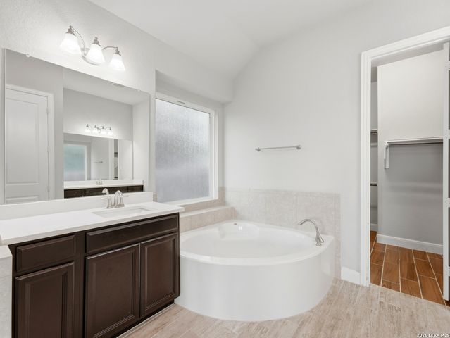 2027 SLADEN HLS, San Antonio, TX 78253