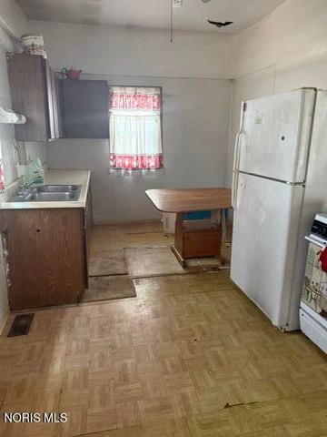 819 Nebraska Avenue, Toledo, OH 43607