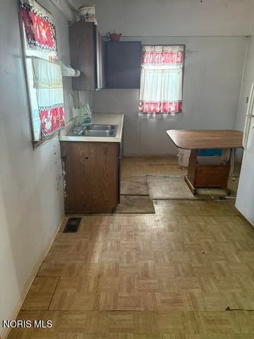 819 Nebraska Avenue, Toledo, OH 43607