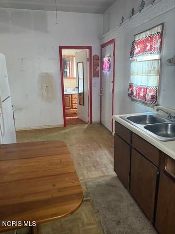 819 Nebraska Avenue, Toledo, OH 43607