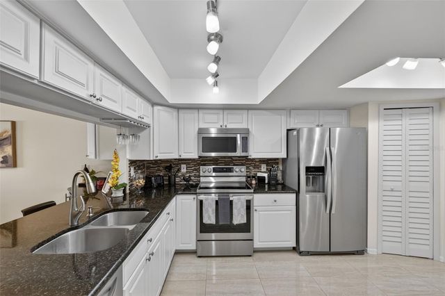 214 SKIFF POINT 214, Clearwater, FL 33767