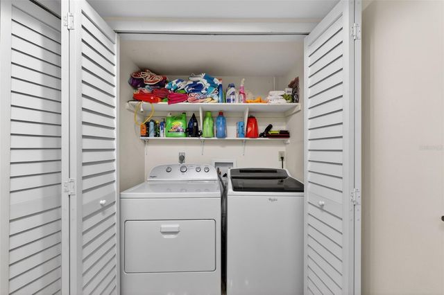 214 SKIFF POINT 214, Clearwater, FL 33767