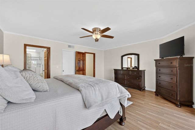 214 SKIFF POINT 214, Clearwater, FL 33767