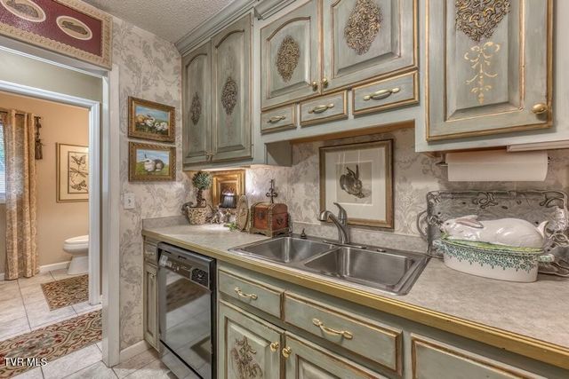 331 Hickory Bluff 331, Johnson City, TN 37601