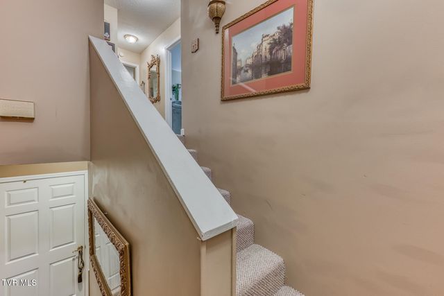 331 Hickory Bluff 331, Johnson City, TN 37601