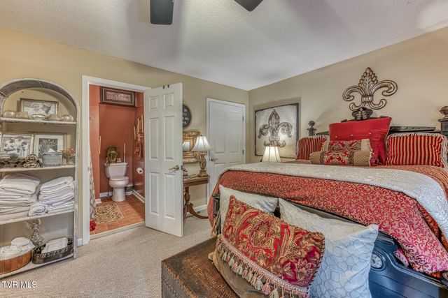 331 Hickory Bluff 331, Johnson City, TN 37601