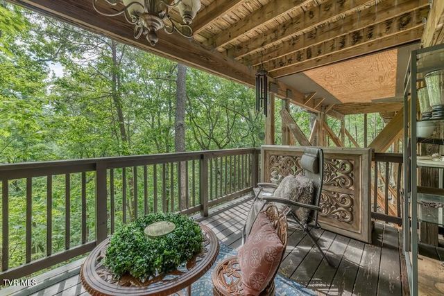 331 Hickory Bluff 331, Johnson City, TN 37601