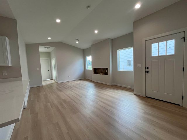 2008-2010 N Melody Ln, Goddard, KS 67052