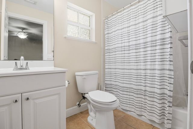 5802 SE Wesley Avenue, Stuart, FL 34997