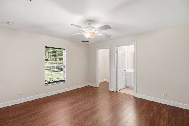5802 SE Wesley Avenue, Stuart, FL 34997