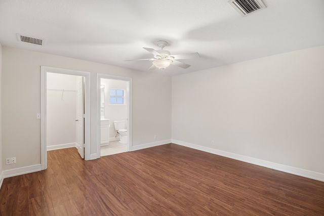 5802 SE Wesley Avenue, Stuart, FL 34997