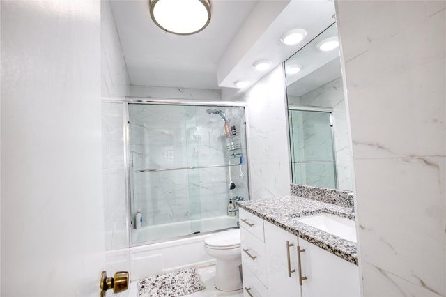 111 BRINY Avenue 20-08, Pompano Beach, FL 33062