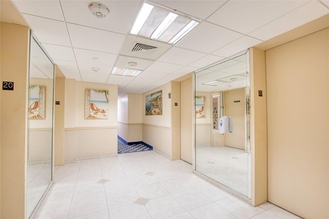 111 BRINY Avenue 20-08, Pompano Beach, FL 33062