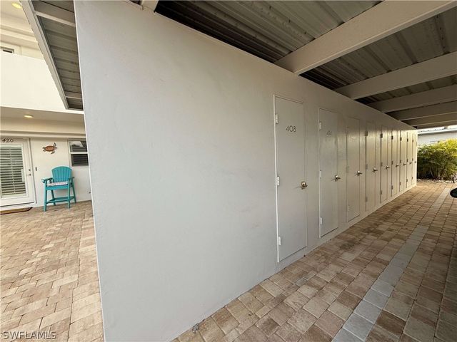 408 Broad AVE S H408, Naples, FL 34102