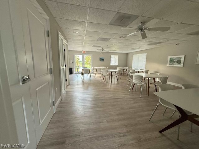 408 Broad AVE S H408, Naples, FL 34102