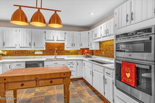 10307 Westbank Court SE, Belville, NC 28451