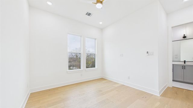 602 Jewett Street A, Houston, TX 77009