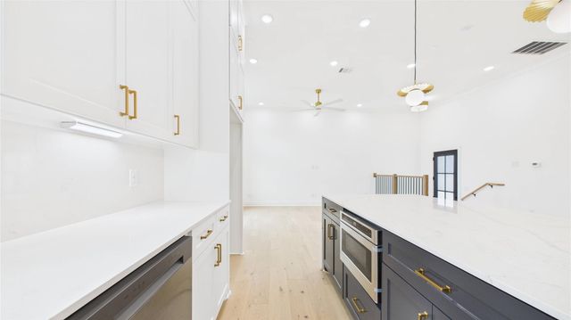 602 Jewett Street A, Houston, TX 77009
