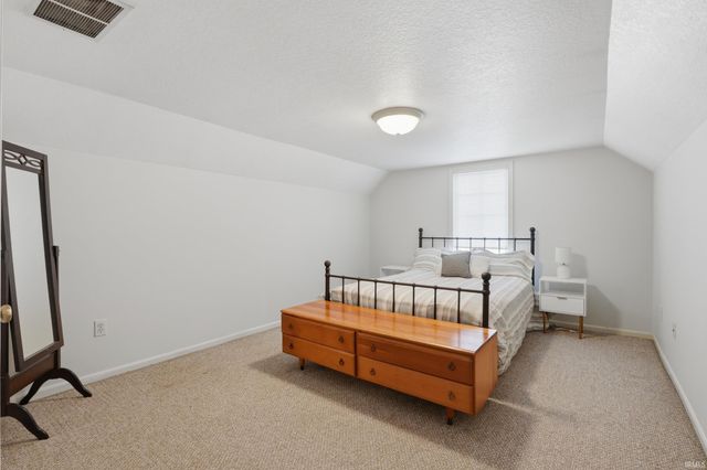 1127 Obsidian Lane, Fort Wayne, IN 46845