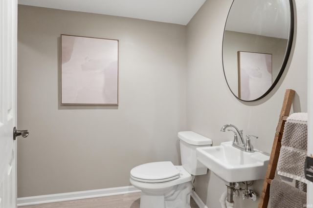 1127 Obsidian Lane, Fort Wayne, IN 46845