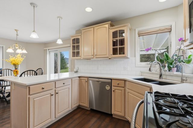 1127 Obsidian Lane, Fort Wayne, IN 46845