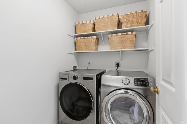 1127 Obsidian Lane, Fort Wayne, IN 46845