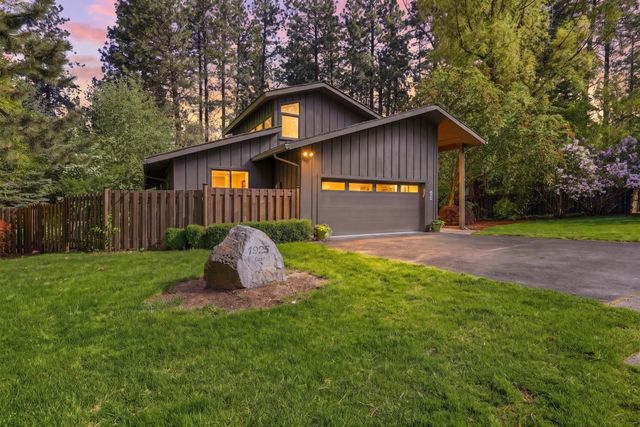1925 E Rockwood Blvd, Spokane, WA 99203