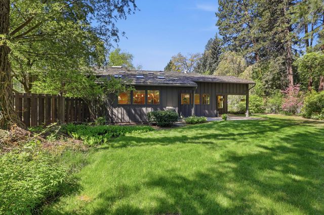 1925 E Rockwood Blvd, Spokane, WA 99203