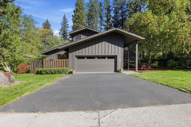 1925 E Rockwood Blvd, Spokane, WA 99203