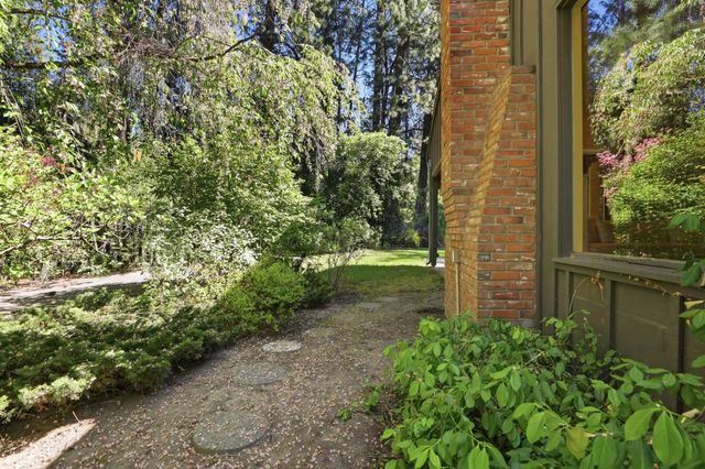 1925 E Rockwood Blvd, Spokane, WA 99203
