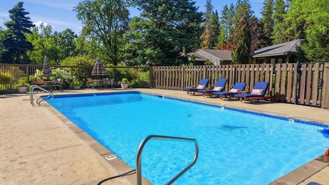 1925 E Rockwood Blvd, Spokane, WA 99203