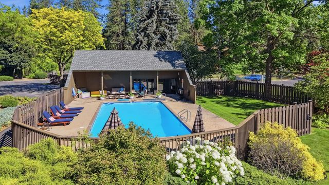 1925 E Rockwood Blvd, Spokane, WA 99203