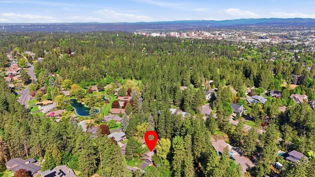 1925 E Rockwood Blvd, Spokane, WA 99203
