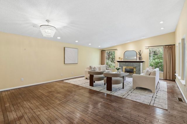 1925 E Rockwood Blvd, Spokane, WA 99203