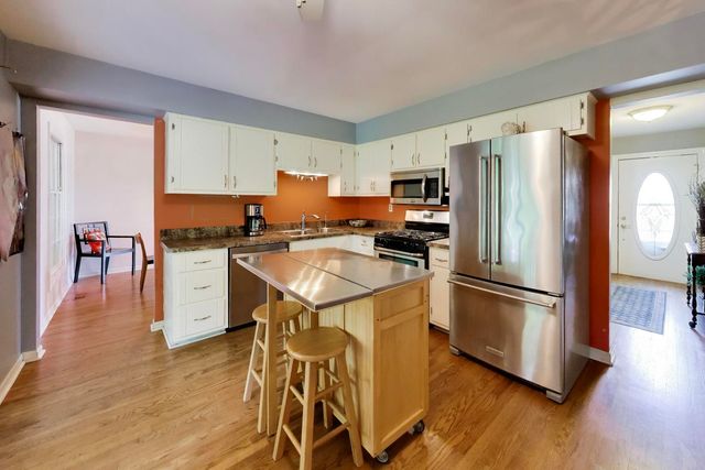 24143 W 103rd Street, Naperville, IL 60564