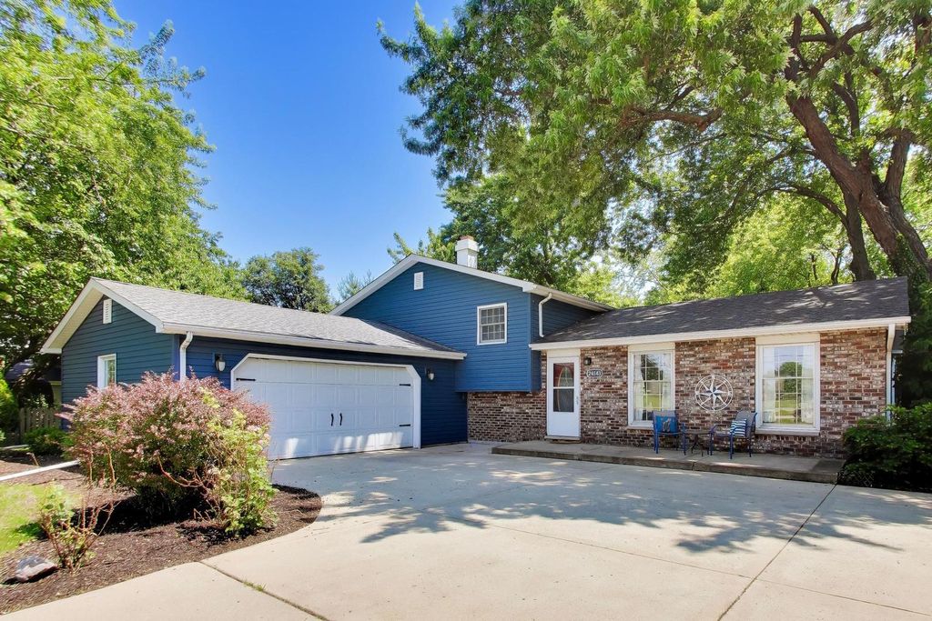 24143 W 103rd Street, Naperville, IL 60564