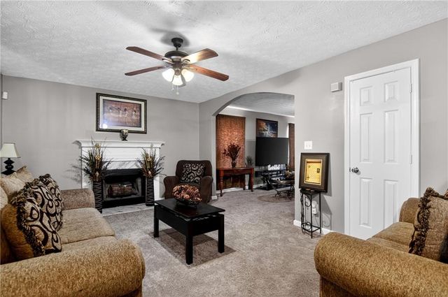 5648 feldwood Road, College Park, GA 30349