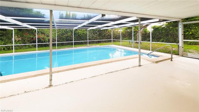 2431 Welch ST, Fort Myers, FL 33901