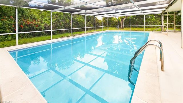 2431 Welch ST, Fort Myers, FL 33901