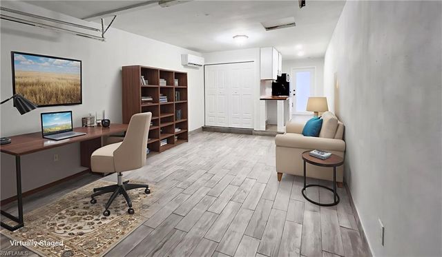 2431 Welch ST, Fort Myers, FL 33901