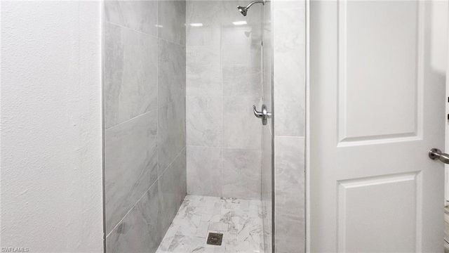 2431 Welch ST, Fort Myers, FL 33901