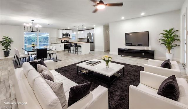 2431 Welch ST, Fort Myers, FL 33901