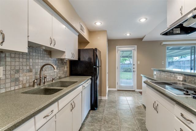 11353 Coral Hills Drive, Dallas, TX 75229