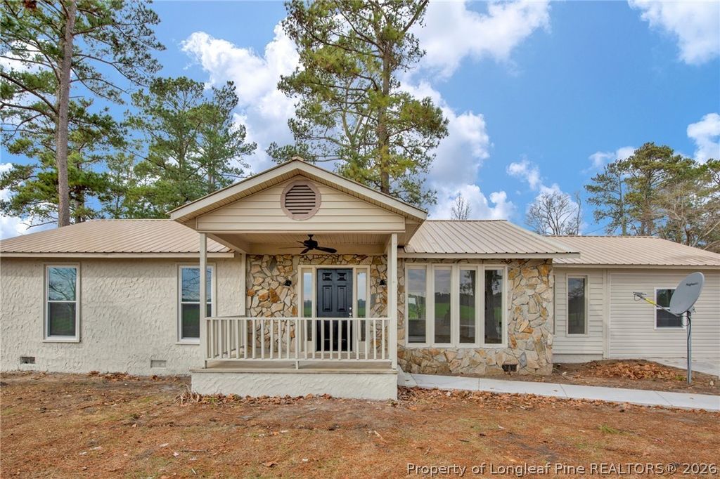 997 Balfour Road, Red Springs, NC 28377 — exterior